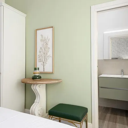 Mazzini 34 Collection * Florence
